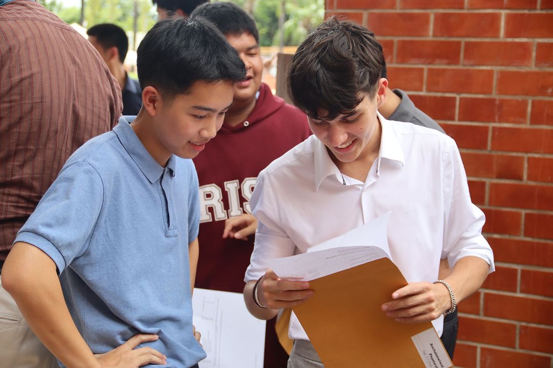NAEducation's tweet image. It's been a big weekend for the Class of '24 🎉
Check out these Regents International School Pattaya grads celebrating an outstanding set of IGCSE results!
#NordAngliaEducation #CreateYourFuture