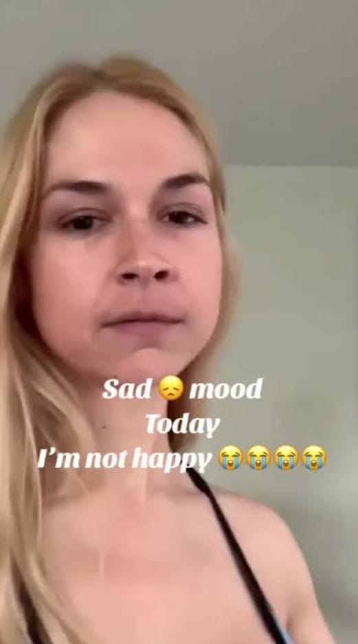 person.You are the one who holds the key to my heart and i will love you always.you fill my heart with joy,blessings and happiness baby.You are my life, my world and my everything