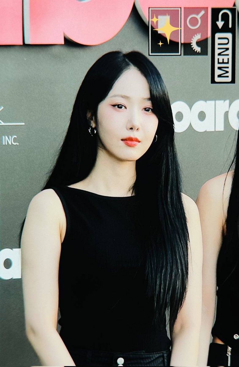 240827 Billboard 프리뷰

신비(#신비)(#SINB )
#비비지 #VIVIZ 

올블랙 넘좋🖤