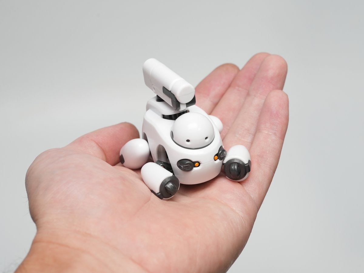 ◆GAMA ガマトイズ TRANS ROBOT おもちゃトイボックス 09472 TAMOTUガチャは手に乗っけるとこんな感じの大きさです！ ガレキには