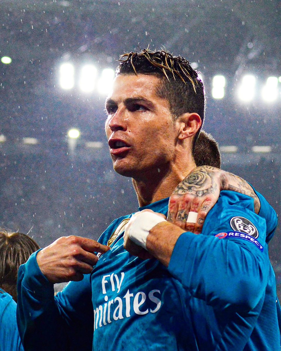 🚨 OFFICIEL ! En marge du tirage de la Champions League, Cristiano Ronaldo sera honoré ce jeudi par l’UEFA en tant que 𝗺𝗲𝗶𝗹𝗹𝗲𝘂𝗿 𝗯𝘂𝘁𝗲𝘂𝗿 𝗱𝗲 𝗹’𝗛𝗶𝘀𝘁𝗼𝗶𝗿𝗲 𝗱𝗲 𝗹𝗮 𝗟𝗶𝗴𝘂𝗲 𝗱𝗲𝘀 𝗰𝗵𝗮𝗺𝗽𝗶𝗼𝗻𝘀 ! 🇵🇹🌟🐐

(communiqué)