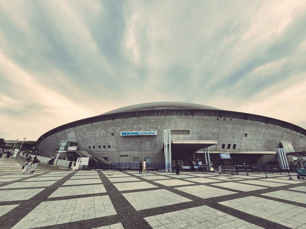 aLrgLKKGhOBobj8's tweet photo. Mr.Children様
幸せをありがとう

この日のために
がんばってきた

明日から
何を目指して
がんばろう？

しあわせすぎて
もう何も手につかない

#missyou https://t.co/uKxJIROgVN