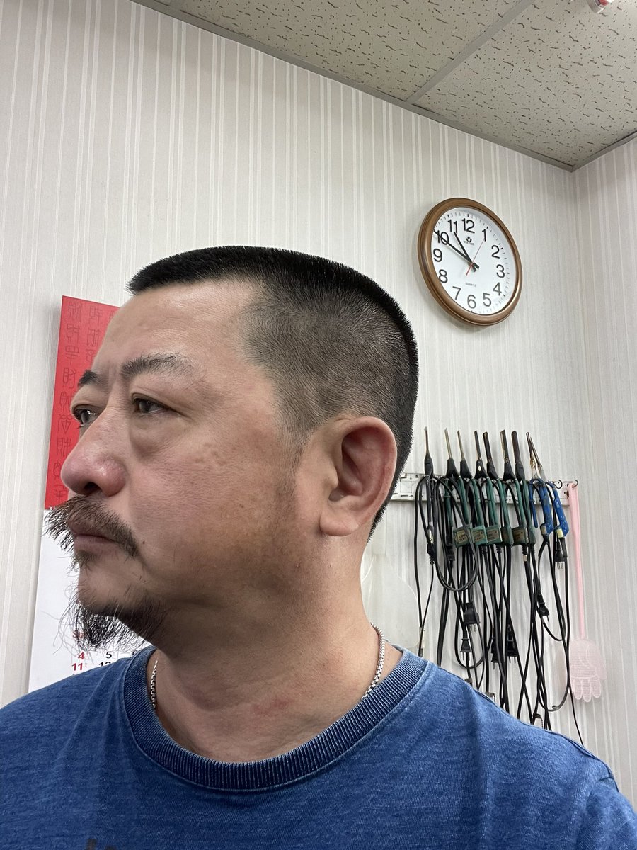 TedTC3's tweet photo. 剪頭髮 https://t.co/MxXWUQXlbF