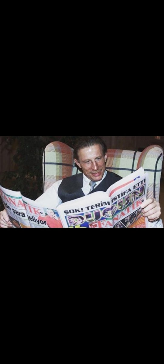 Çocukluğumuz da Fenerbahçe'yi zevkle izlememizin tek mimarı. Nur içinde uyu HOCAM 💛💙