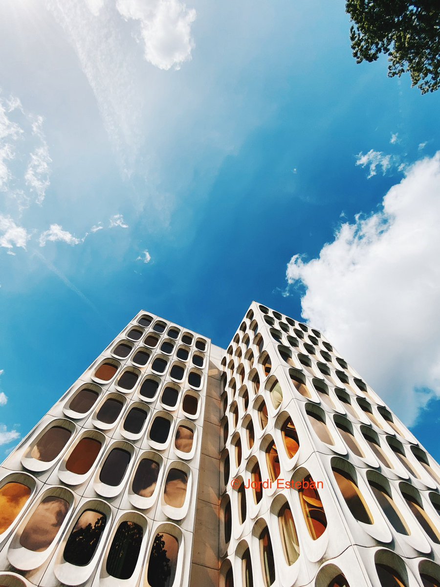 Constantin Brodzki + Marcel Lambrichs
1967-1970
#brutalism 
#brutalismo