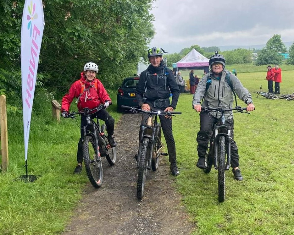 burnley.co.uk (@burnleycouk) on Twitter photo The first-ever Mountain Bike Challenge, organised by Pendle Panthers BMX Club and Cycle Sport Pendle, successfully raised an impressive £9,249.23 for <a href="/PendlesideHosp/">Pendleside Hospice</a> 🎉
Read the full story here:
➡️ 🔗 burnley.co.uk/mountain-biker… 🔗 ⬅️ The first-ever Mountain Bike Challenge, organised by Pendle Panthers BMX Club and Cycle Sport Pendle, successfully raised an impressive £9,249.23 for <a href="/PendlesideHosp/">Pendleside Hospice</a> 🎉
Read the full story here:
➡️ 🔗 burnley.co.uk/mountain-biker… 🔗 ⬅️