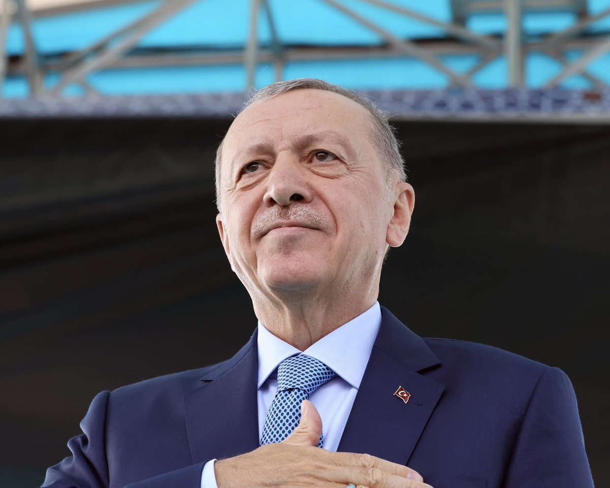 omerbolatTR's tweet photo. Cumhurbaşkanımız Sayın Recep Tayyip Erdoğan’ın (@RTErdogan) bugün açılışını gerçekleştirdiği Kiler İplik Fabrikası’nı, Sanayi ve Teknoloji Bakanımız Sayın Mehmet Fatih Kacır (@mfatihkacir) ve Sağlık Bakanımız Sayın Prof. Dr. Kemal Memişoğlu (@drmemisoglu) ile birlikte ziyaret etme ve inceleme fırsatı bulduk. 

Bu önemli yatırımın, ülkemizin tekstil sektörüne katacağı değeri ve bölge ekonomisine sağlayacağı katkıları yerinde gözlemledik. 

İleri teknoloji ile donatılmış bu fabrikanın, hem üretim kapasitemizi artıracağına hem de istihdama önemli katkılar sağlayacağına olan inancımız tamdır.