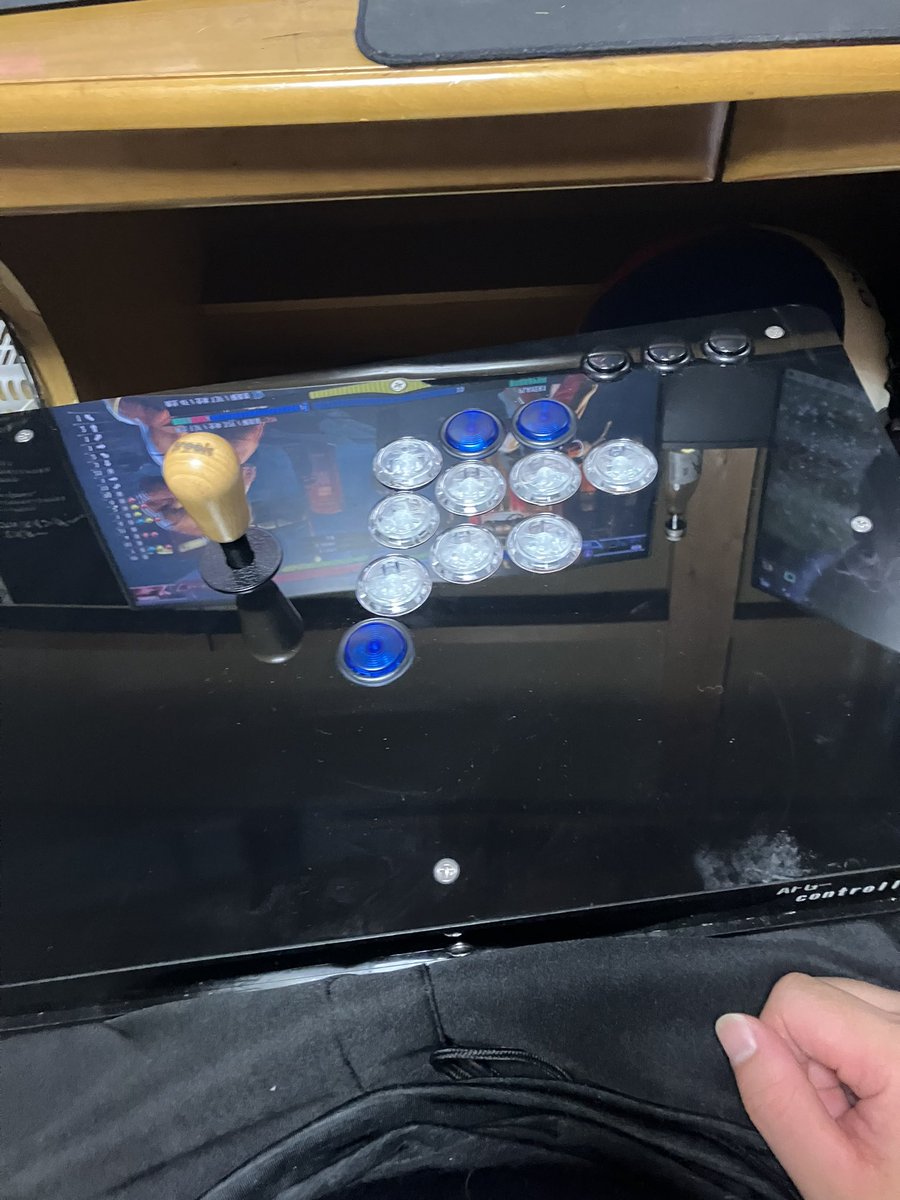 AFGコンついにきました！！ (@piyoppia_peace ) やっと1ボタンパリィ