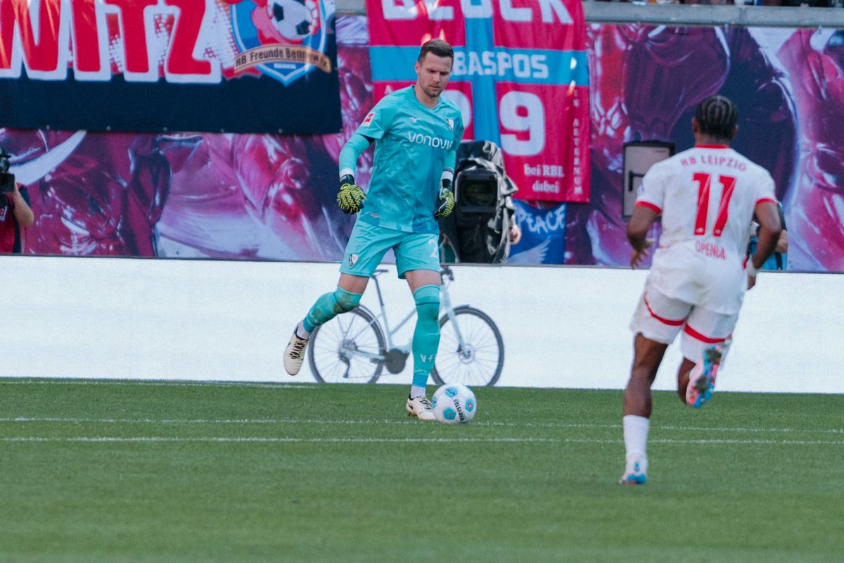 VfLBochum1848eV's tweet image. Eine ganze Reihe an Bundesliga-Debüts gestern bei #RBLBOC. Patrick #Drewes, Ibrahima #Sissoko und Jakov #Medic standen in der blau-weißen Startelf.