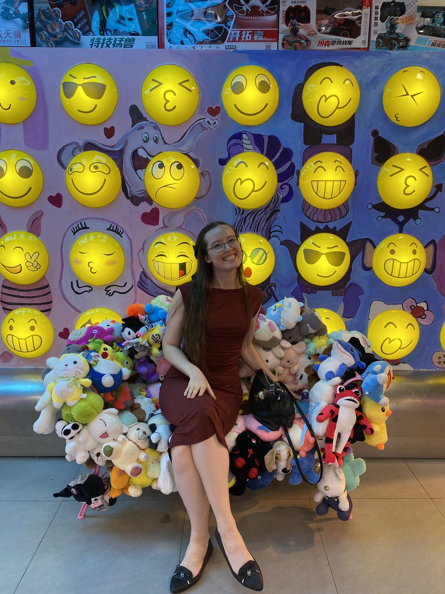 itslemonsquares🍋 tweet media