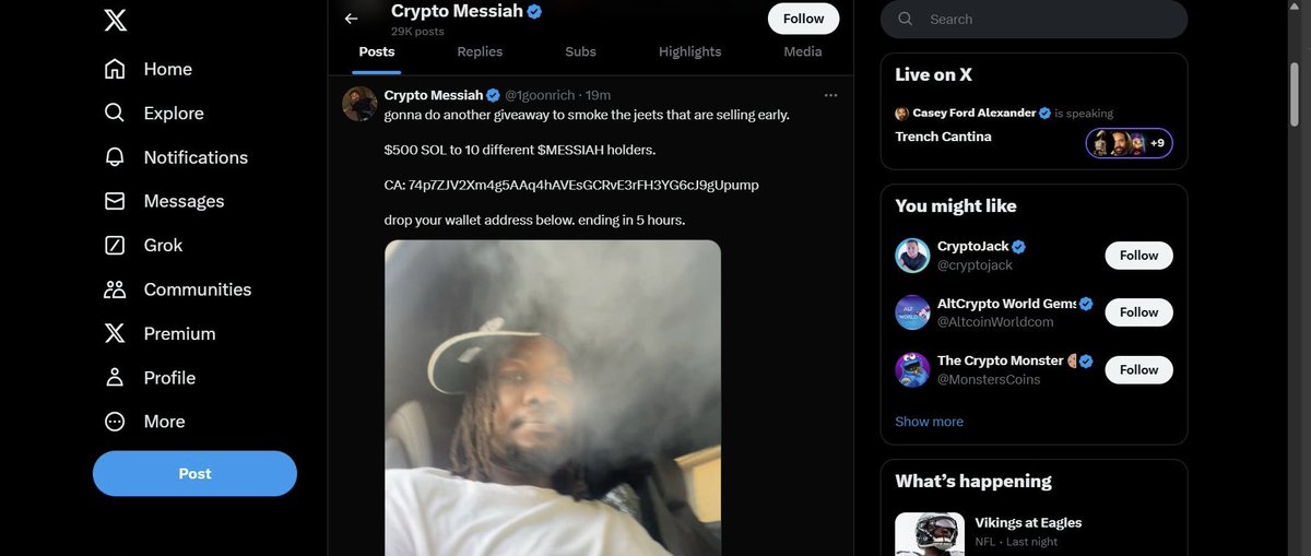 chuckonsolmeme's tweet photo. Another scammer exposed ⚠️
Earlier that morning another cheap ass “dev” proved how cheap actually he is ! He is know as Crypto Messiah (@1goonrich)
In the last months he started loosing his reputation with doing rug after rug.. So today he dumped again and deleted the posts 👎🏼 https://t.co/oYkgcjft8V