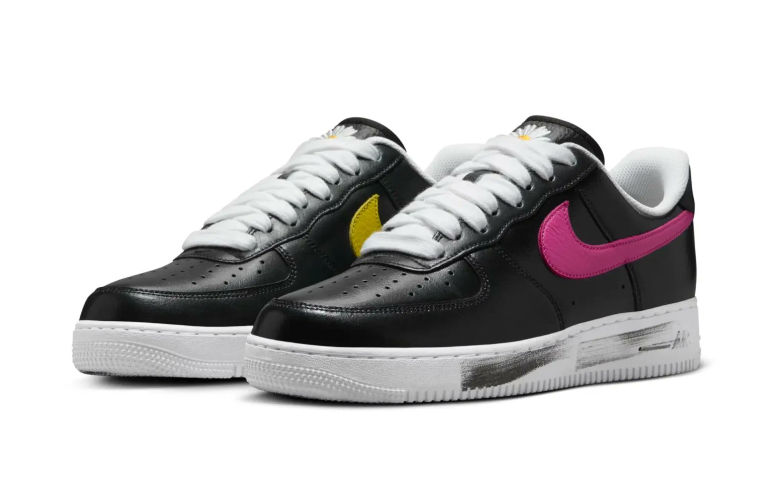 NewJeans着用 Peaceminusone Para-Noise ピースマイナスワン ANTONIOLI. にて PEACEMINUSONE × NIKE AIR FORCE 1 “Para-noise