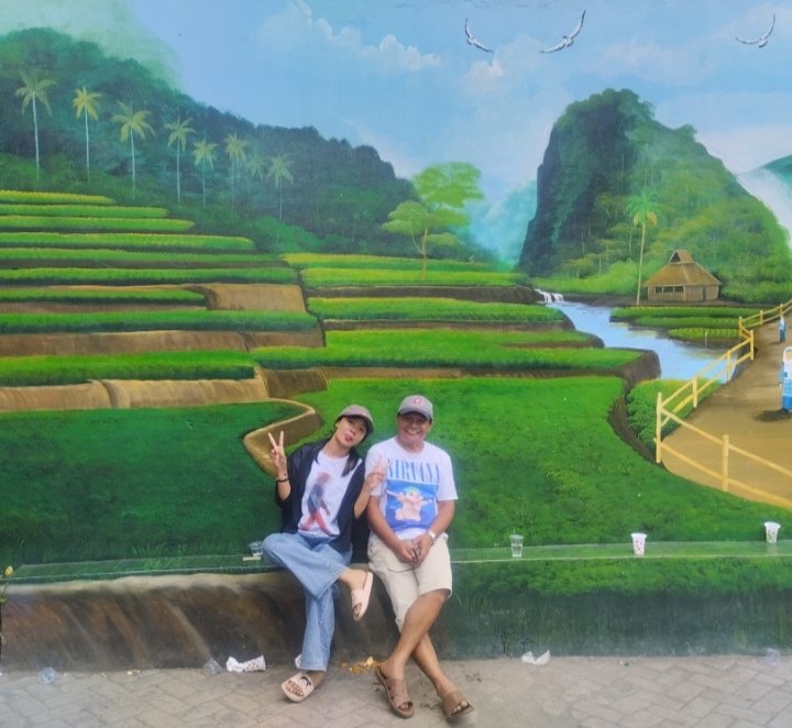 "Jika kamu merasa sakit, artinya kamu masih hidup. Tapi jika kamu merasakan kepedihan orang lain, maka kamu manusia."

- Lev Tolstoy