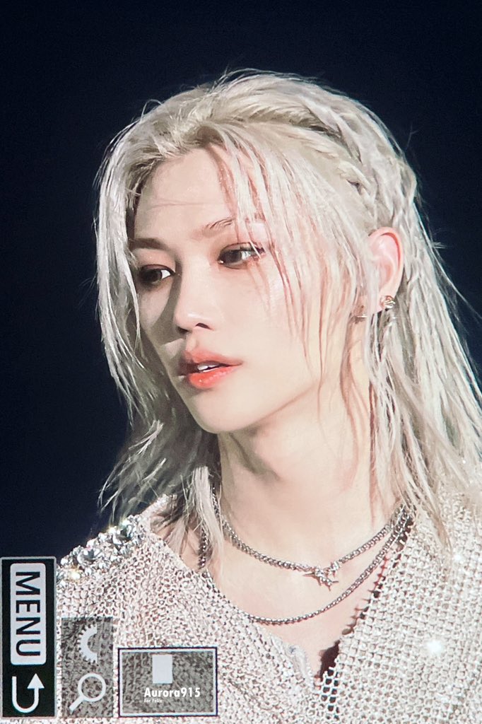 915Aurora's tweet photo. 240825 preview
#Felix #필릭스 #straykids  #스트레이키즈 https://t.co/rRREQxx22i