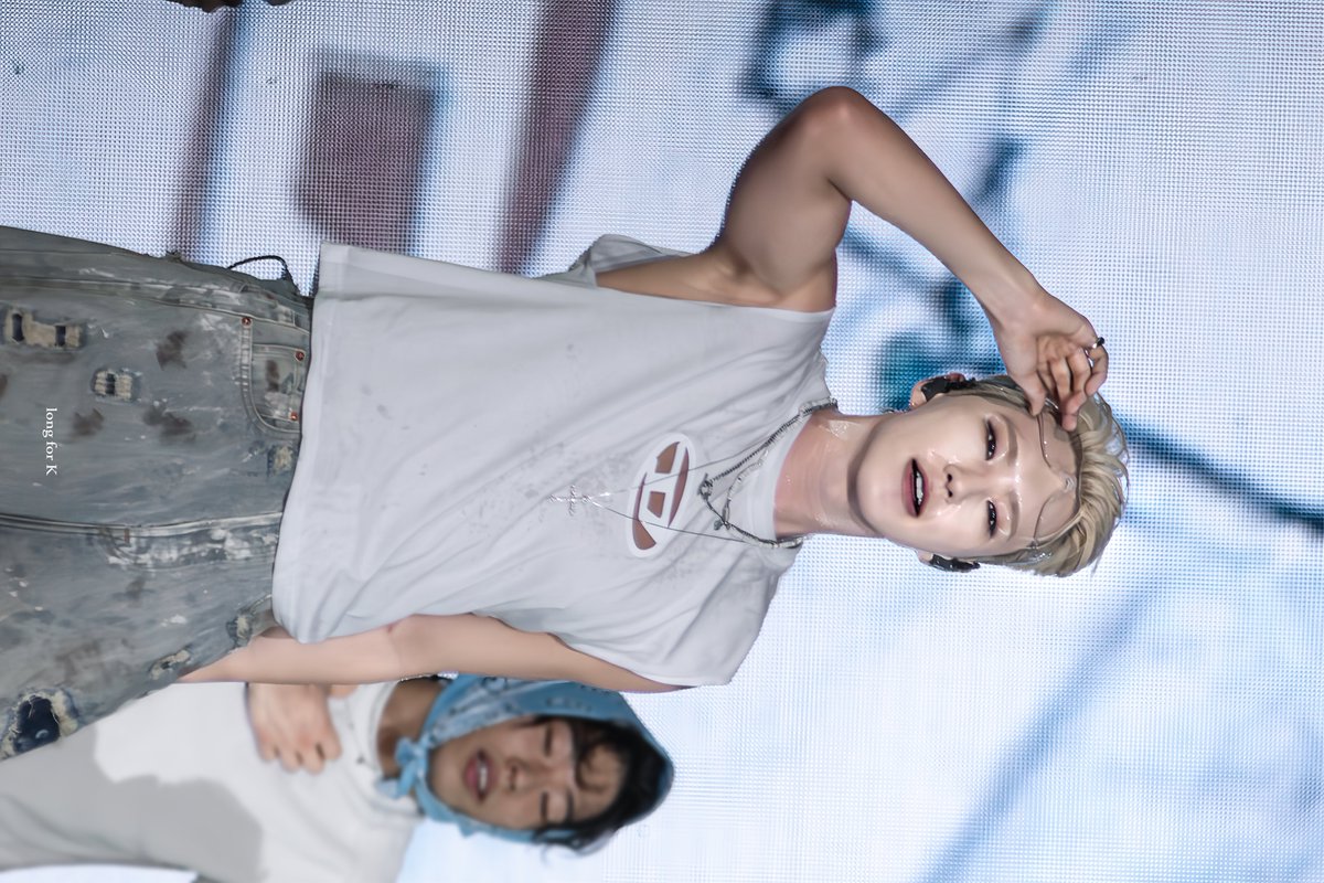 longforK_'s tweet photo. 240824 흠뻑쇼 부석순 호시

#호시 #HOSHI #순영 #권순영 #ホシ #权顺荣 #세븐틴 #SEVENTEEN #부석순 #BSS https://t.co/iClZ7RoDoe