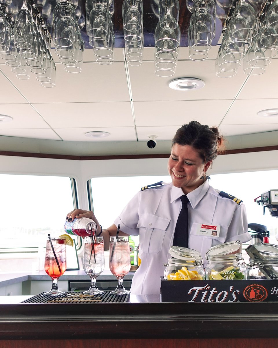 What's your go-to summer drink when you're out on the water? 🍹🌊 

#watermarkjourneys #onthewater #cruise