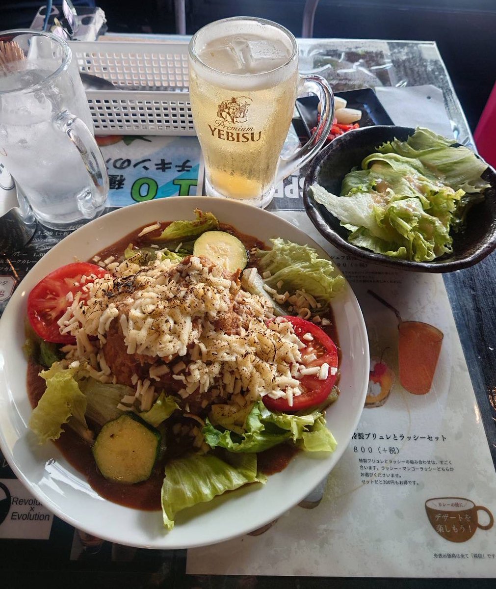 okapi4361's tweet image. 推しと縁のあるライバーさんの1日店長イベにお邪魔してきました(^_^)
コラボメニューの
グラチー鈴カレーとシャン鈴ガフ
 #RevolutionEvolution
