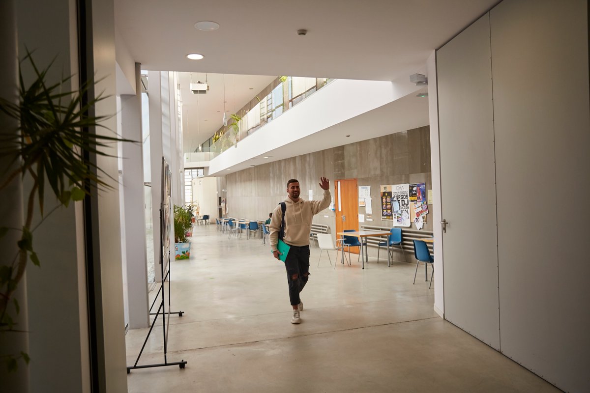 🧑‍🎓Recollemos aquí as datas das xornadas de benvida nos tres campus da UVigo:

Campus de Ourense: 4 de setembro
Campus de Pontevedra: 5 de setembro
Campus de Vigo: 6 de setembro

➡️⁣⁣⁣⁣ i.mtr.cool/ftfjrbjemd

#MáisUVigo #UVigo100x100 #SempreUVigo #VivoUVigo #SomosUVigo