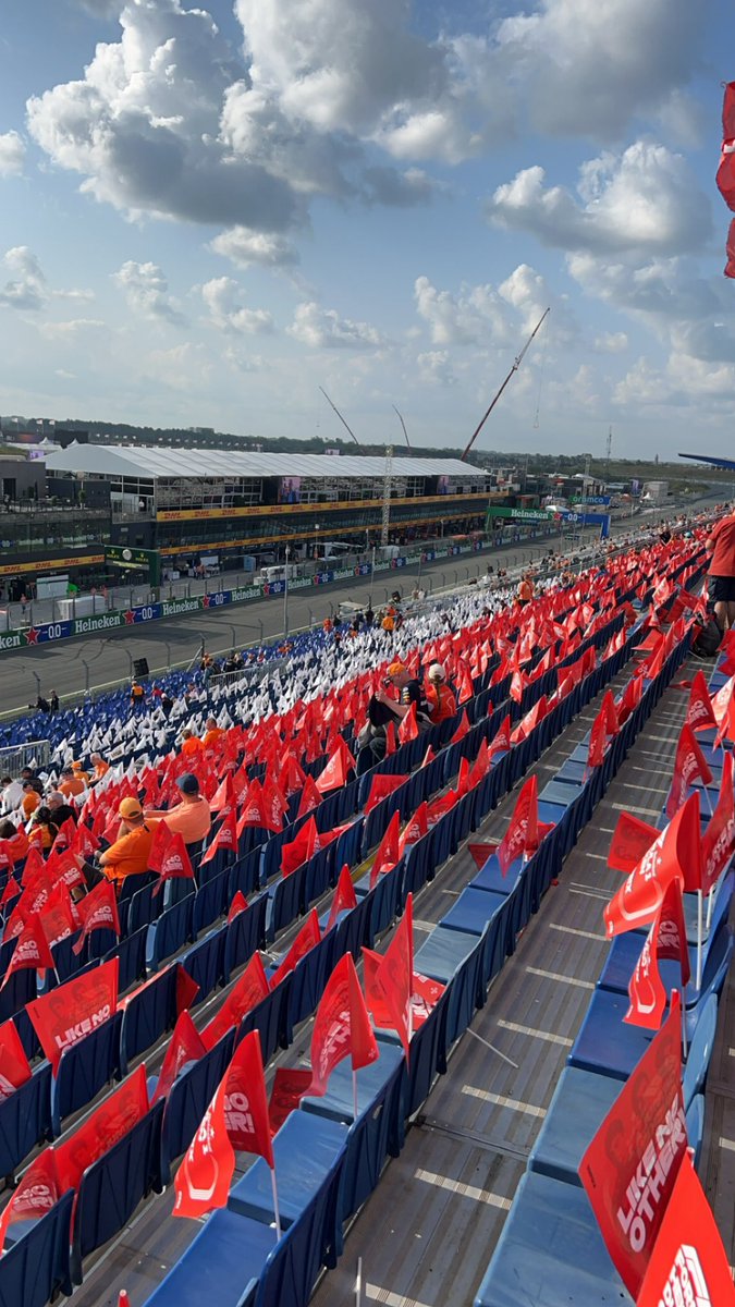 Stew_79's tweet photo. Ready for the race. #GoMax #DutchGP https://t.co/ZbARc1W4Dw