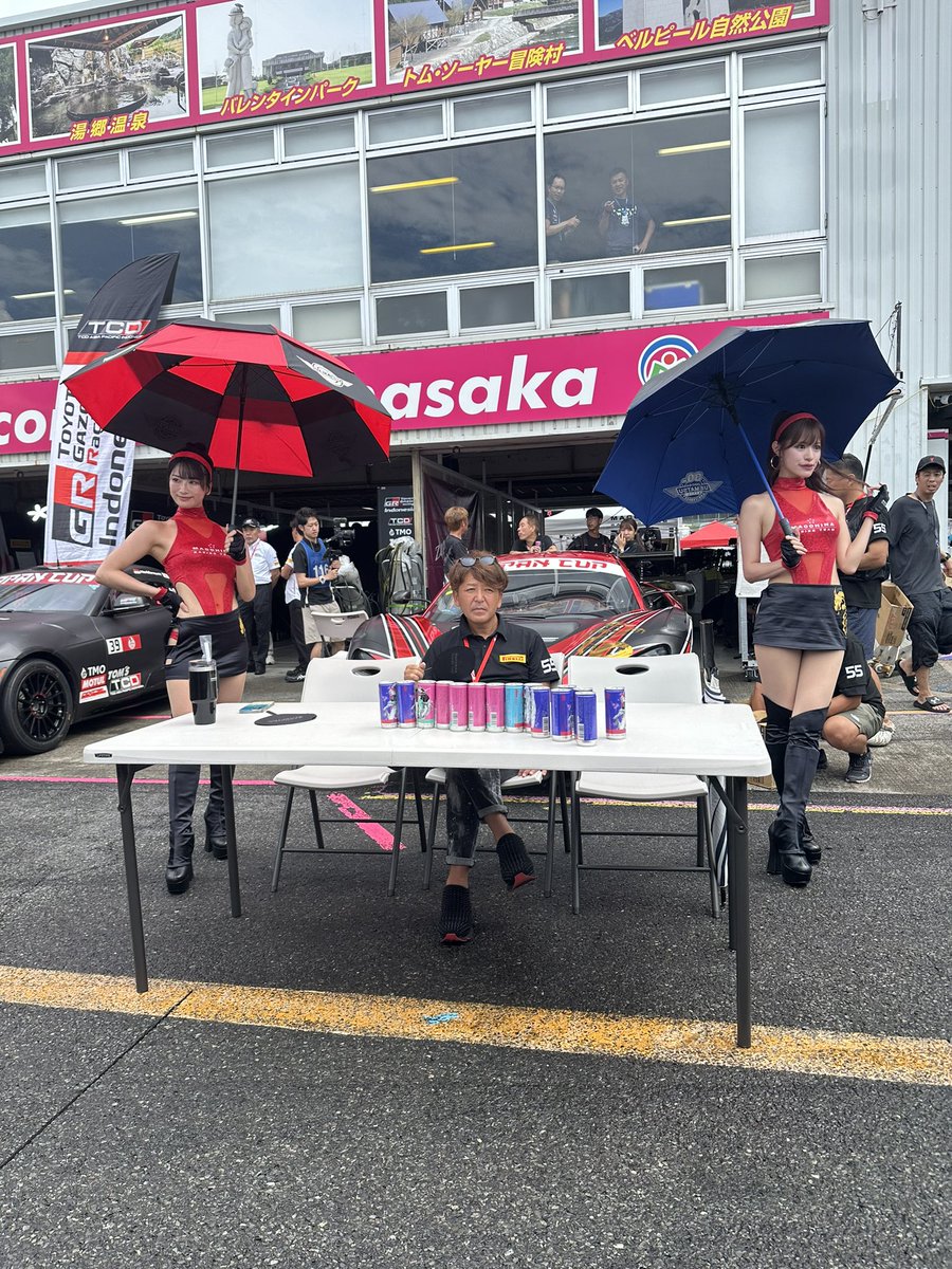 Ferrari77778888's tweet image. 2024年SRO JAPANCUP GT3
最終戦で年間優勝しました🏆
ドライバー、メカニック、サポートメンバー全て素晴らしく感動の歓喜に包まれました。感動して泣きました😭
来年は僕の提供するFerrari296GT3で走る予定です。
#SRO #SROJAPANCUP #マクラーレン720GT3 #McLaren #Ferrari296GT3