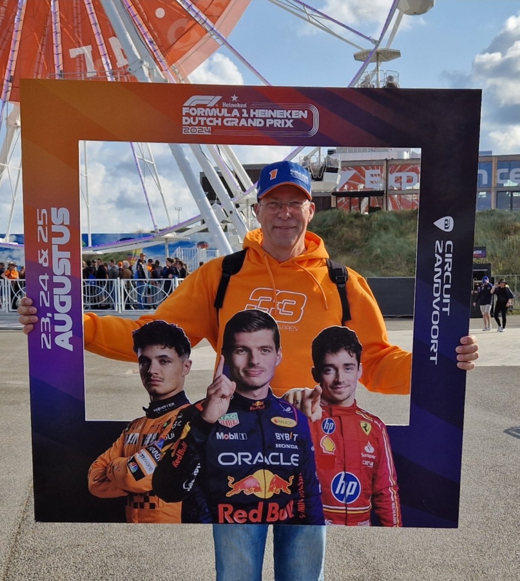 Jan_Rinkel's tweet photo. Het is #racingsunday #dutchGP https://t.co/Un7GfkM6ch