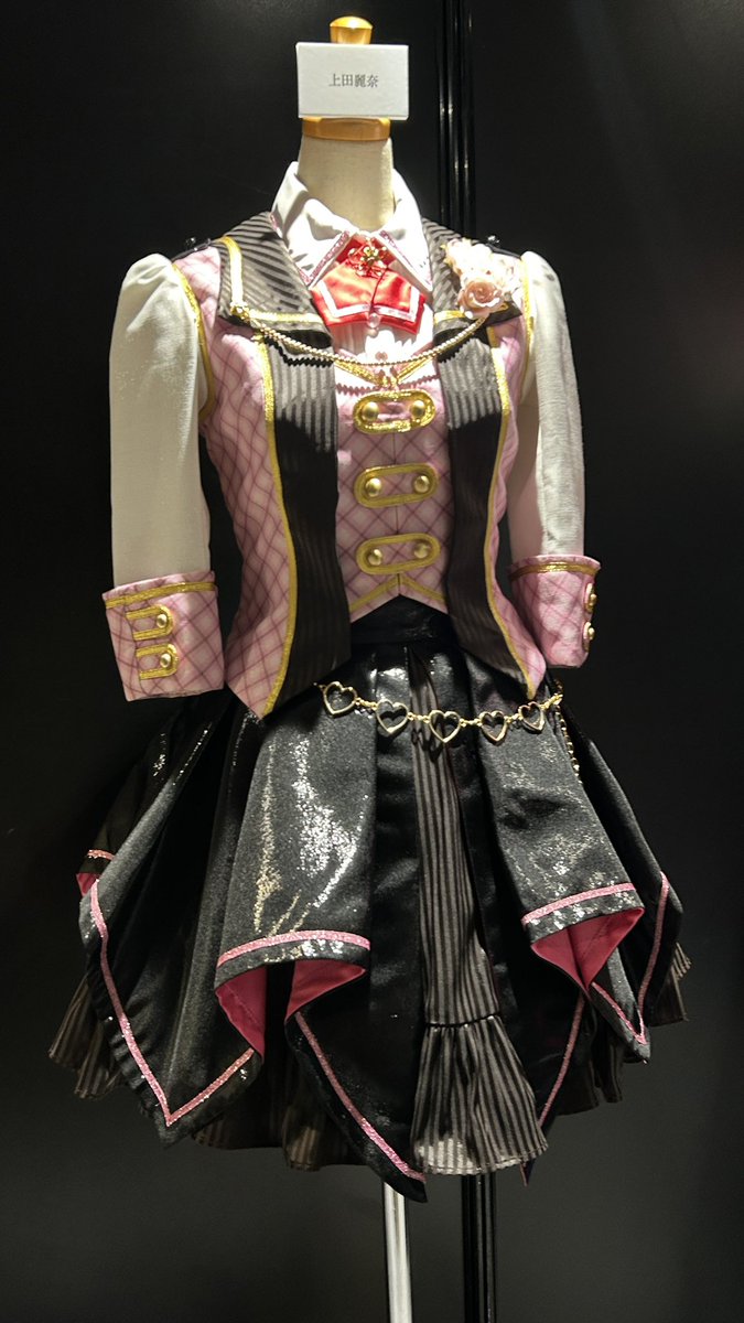 rose_kuro's tweet photo. ミリオンライク展最高だった✨
コスチュームブック読み込むの楽しみ🥰 https://t.co/GPu9ODzGPH