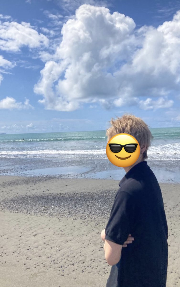 komugi05's tweet photo. 先日彼氏と2人で海に行きました！
水着選んでくれて嬉しかったよ!
また行こーね*˙︶˙*)

#海デート #彼氏 #彼女 #水泳女子 https://t.co/J4IikgFp3w