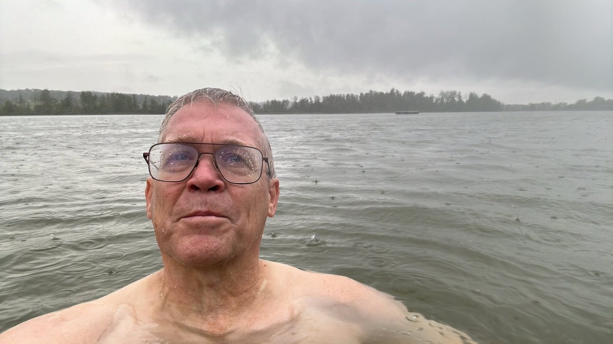 rame567's tweet photo. 15ter Badetag in Folge…
Wasser 24°, Luft 15° https://t.co/HBwGyFeeAH