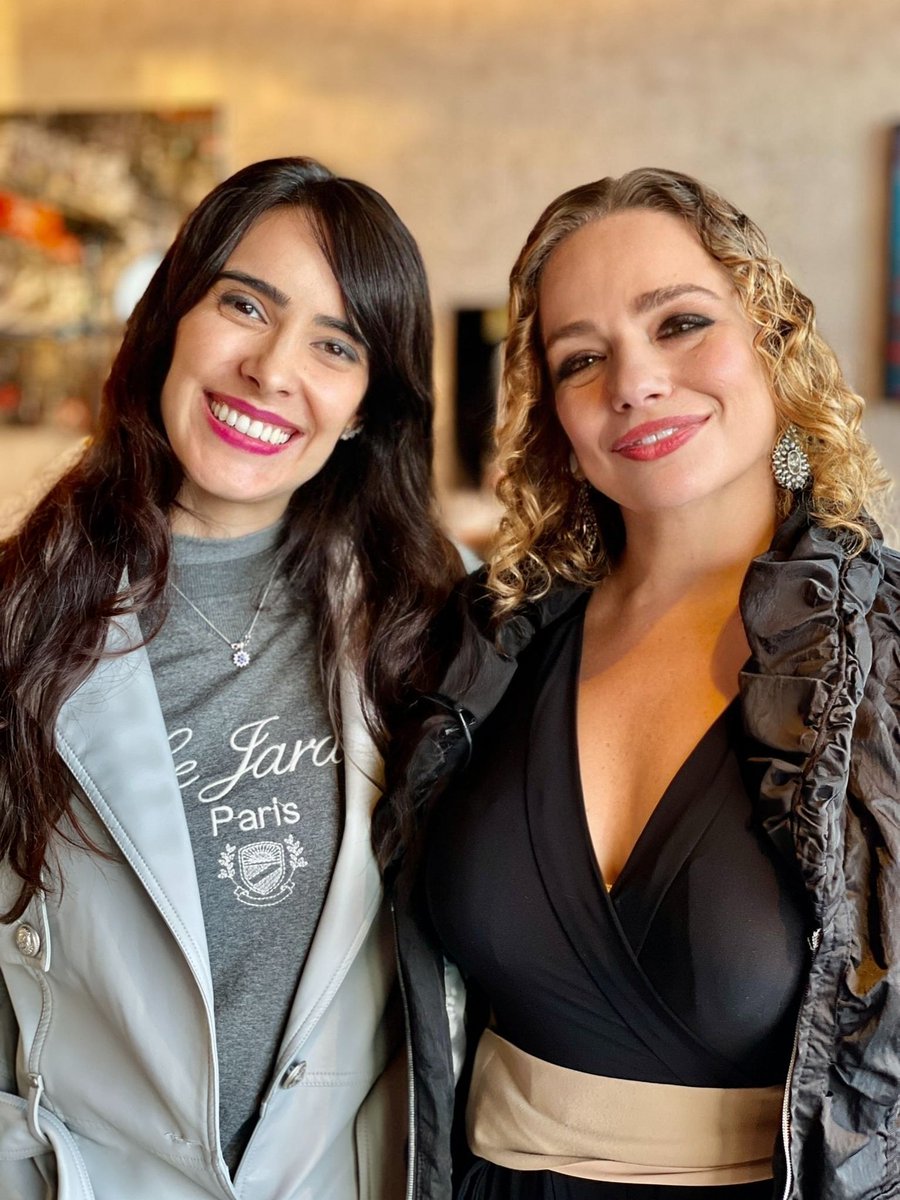 An emotional &amp; unforgettable day for me yesterday welcoming Bruno and Lalalli Senna to Escapade Silverstone to see the Senna art collection on-site celebrating 30 years of his legacy during <a href="/silverstonefest/">Silverstone Festival</a> 
That's 33 years after I met Senna at <a href="/InterlagosTrack/">Autódromo Interlagos</a> 
📸 Tony Serpini