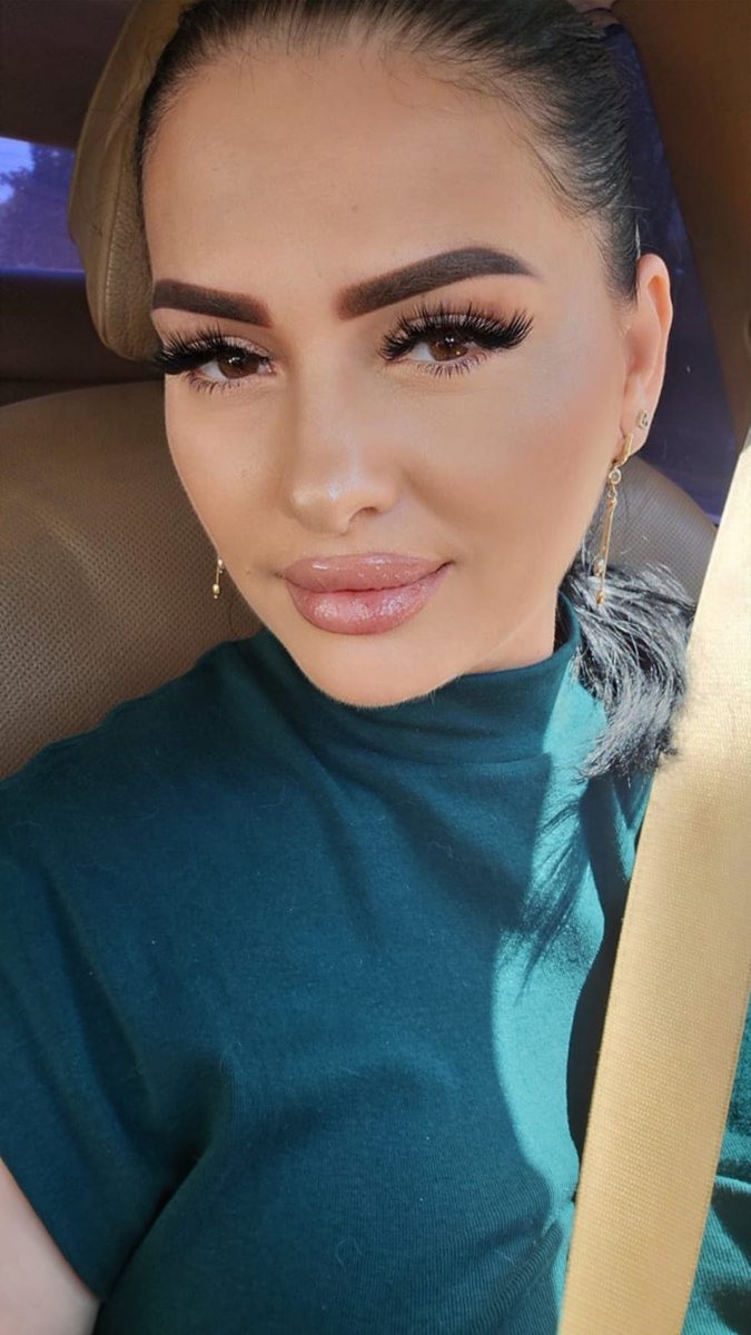 LaurenJensenLC's tweet photo. Draped in elegance, that whispers secrets of a glamorous woman who’s about to catch your heart 🔓✨👑
https://t.co/1BjD9q3Hvf…🔥
@CamContacts
#CamContacts #TeasingQueen #Temptation #PlayfulTeasing #UnforgettableMoments https://t.co/wTLZyY2gbk