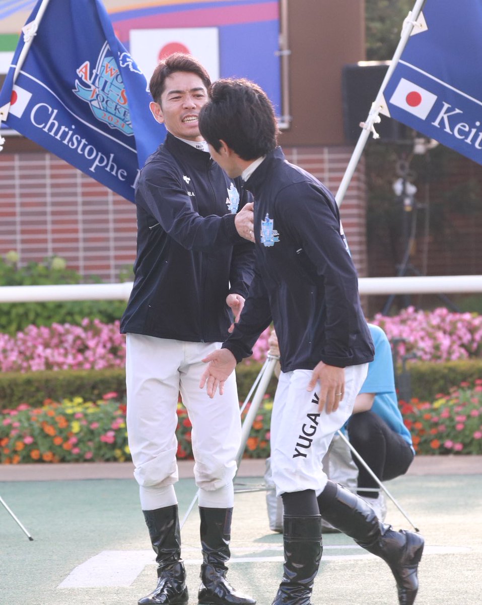 danon_premium15's tweet image. 第一位の発表で出ていこうとする
川田さん🤣
戸崎さんにとめられる
(昨年は戸崎さんがやってた)

#WASJ
#WASJ2024
#札幌競馬場