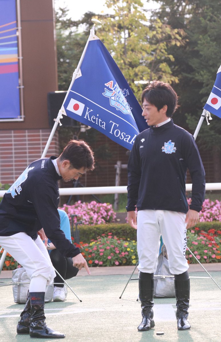 danon_premium15's tweet image. 第一位の発表で出ていこうとする
川田さん🤣
戸崎さんにとめられる
(昨年は戸崎さんがやってた)

#WASJ
#WASJ2024
#札幌競馬場