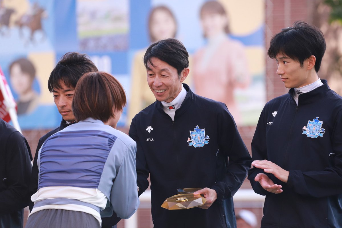 danon_premium15's tweet image. ノリさんが掲げてみんなでやってた

#WASJ
#WASJ2024
#札幌競馬場