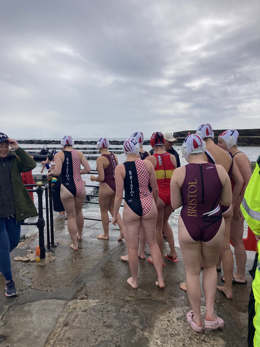 LymeSplash's tweet photo. Great weekend - living the dream #waterpolo @SwimWales @Swim_England @CwmDraig @SwindonDolphin @thebridportnews @BoldmereWPC @dorsetasa https://t.co/1vhoJrnLh5