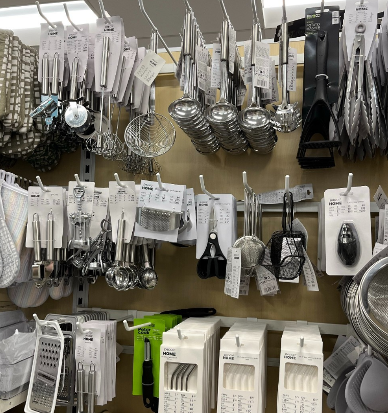 ShopSwanCentre's tweet image. Heading to uni in September? 🎓

Stock up on kitchen essentials @poundland. Prices start from just £1—perfect for student budgets!

#UniversityEssentials #StudentLife #BackToUni #Poundland #SwanCentre