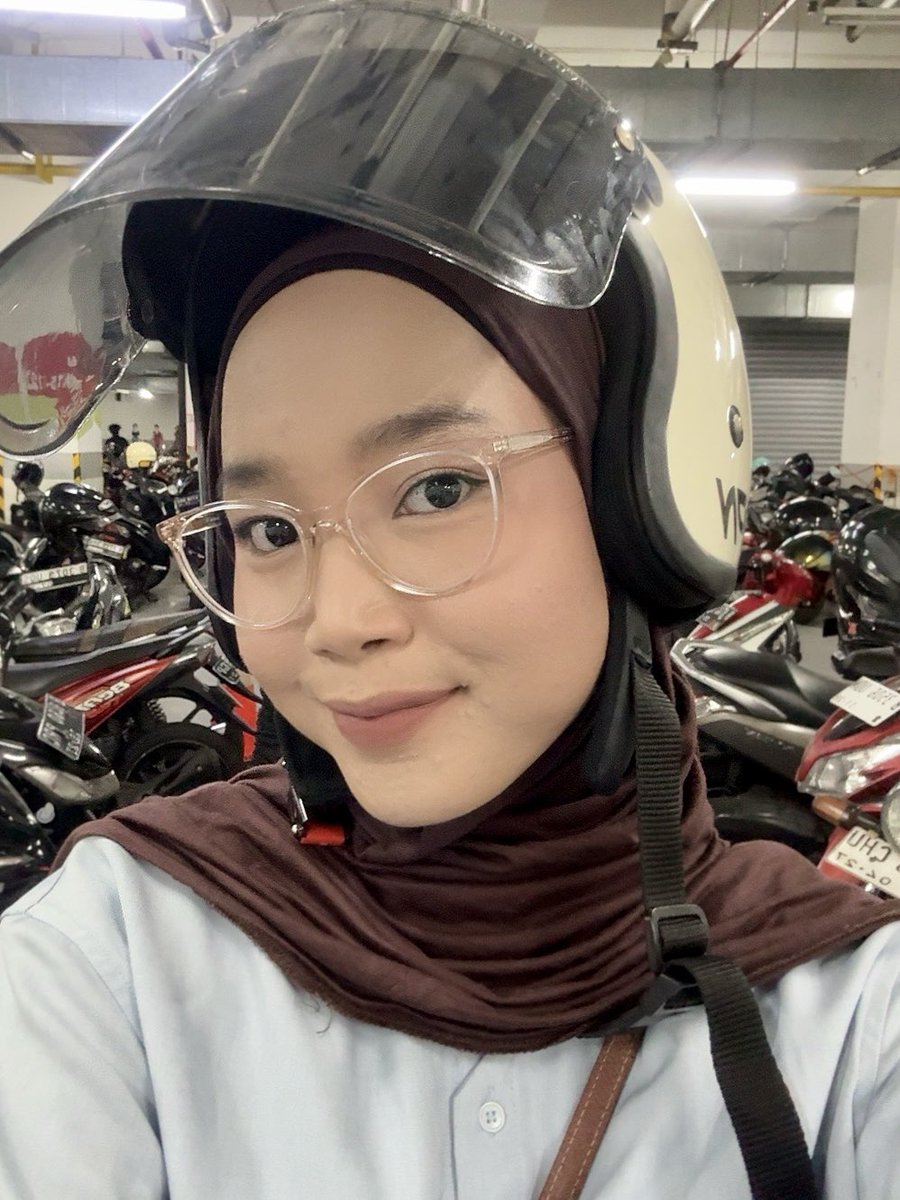 cloudysnowys's tweet photo. yang lagi cari kacamata beli deh punya brand ini, cakep banget model cat eye🥹🤍

bisa diganti sama lensa minus juga, jarang banget nemuin yang cocok di muka bulet gini bener2 enak dipakenya juga 🫶🏻

ada yang blueray, photochromic dll banyak~ https://t.co/ekaTmIocqR