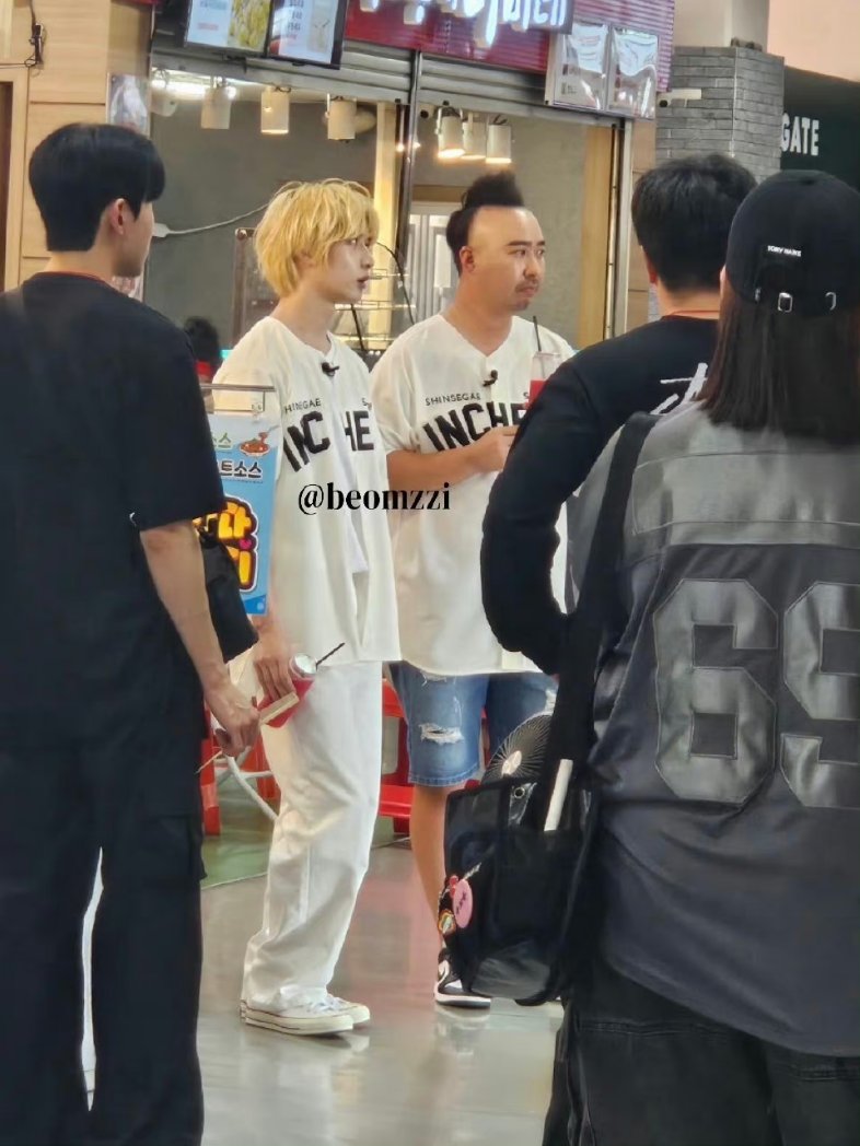 🥺
BEOMGYU FIRST PITCH 
#BEOMGYUxSSGLANDERS
