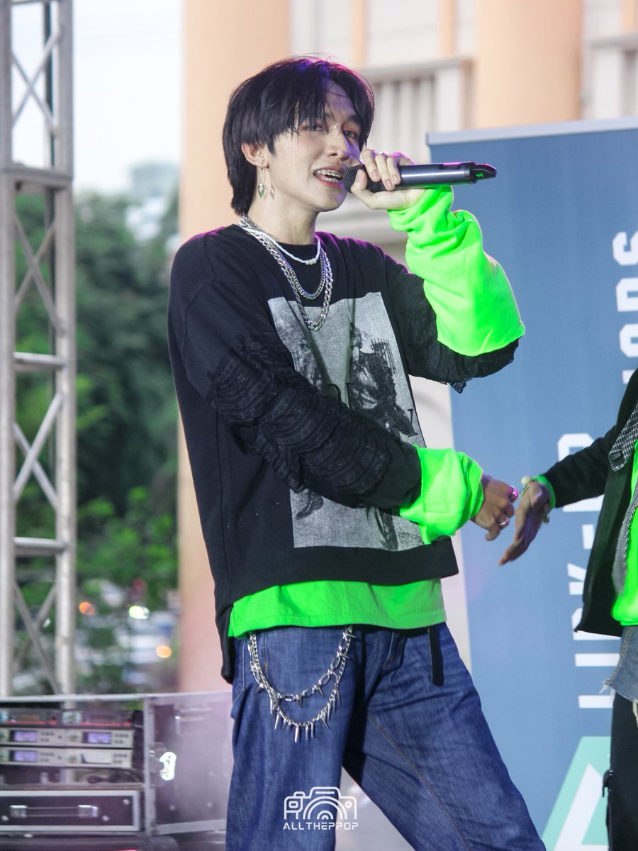 AllThePPop's tweet photo. 08242024 | ASIAN WAVE EXPERIENCE at the Venice Grand Canal Mall
GENZIX KRIS @GenZix_Kris
#AsianWaveExperience
#GenZix @GenZixOfficial
#PPOP #PPOPRise https://t.co/9kEXBoYSpC
