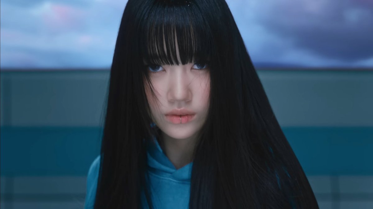 MEOVVスインちゃん凄く美しいし可愛い