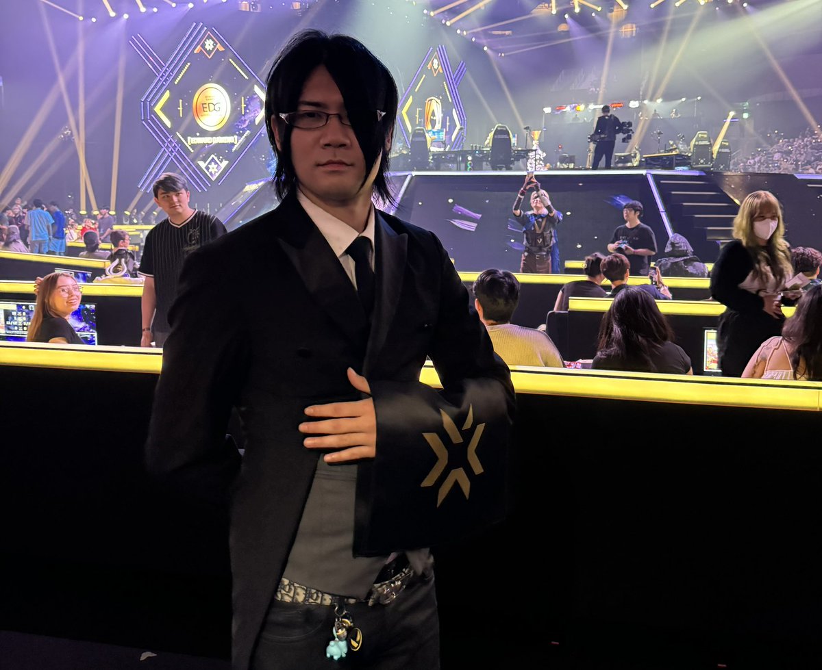 ojou sama, it’s time to watch #VALORANTChampions 

valorantesports.com