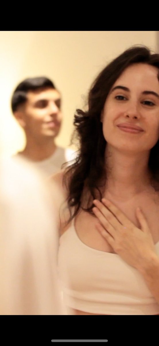 RECURSOS ARTÍSTICOS
👉 Encontrar los apoyos para la creación artística y las vías de apertura para la transformación de la energía corporal.
🤸Se trabajan los centros energéticos creativos,
📆 Del 23 al 26 Sep
📩 info@escuelamendezleite.com
☎️ +34697817871