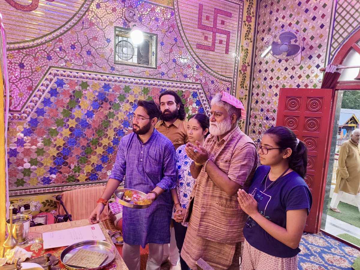 M_KYogi's tweet photo. #JaiMartand 

Starting it all way from my birth place martand tirath raj, After declaration of official mandate from Shangus-Anantnag 46 assemble segment for upcoming Assembly Elctions J&amp;K

Its all about almighty blessings, paid obesiance to our ishtdev #SuryaDev
@Apnipartyonline https://t.co/N4TlG0Lroe