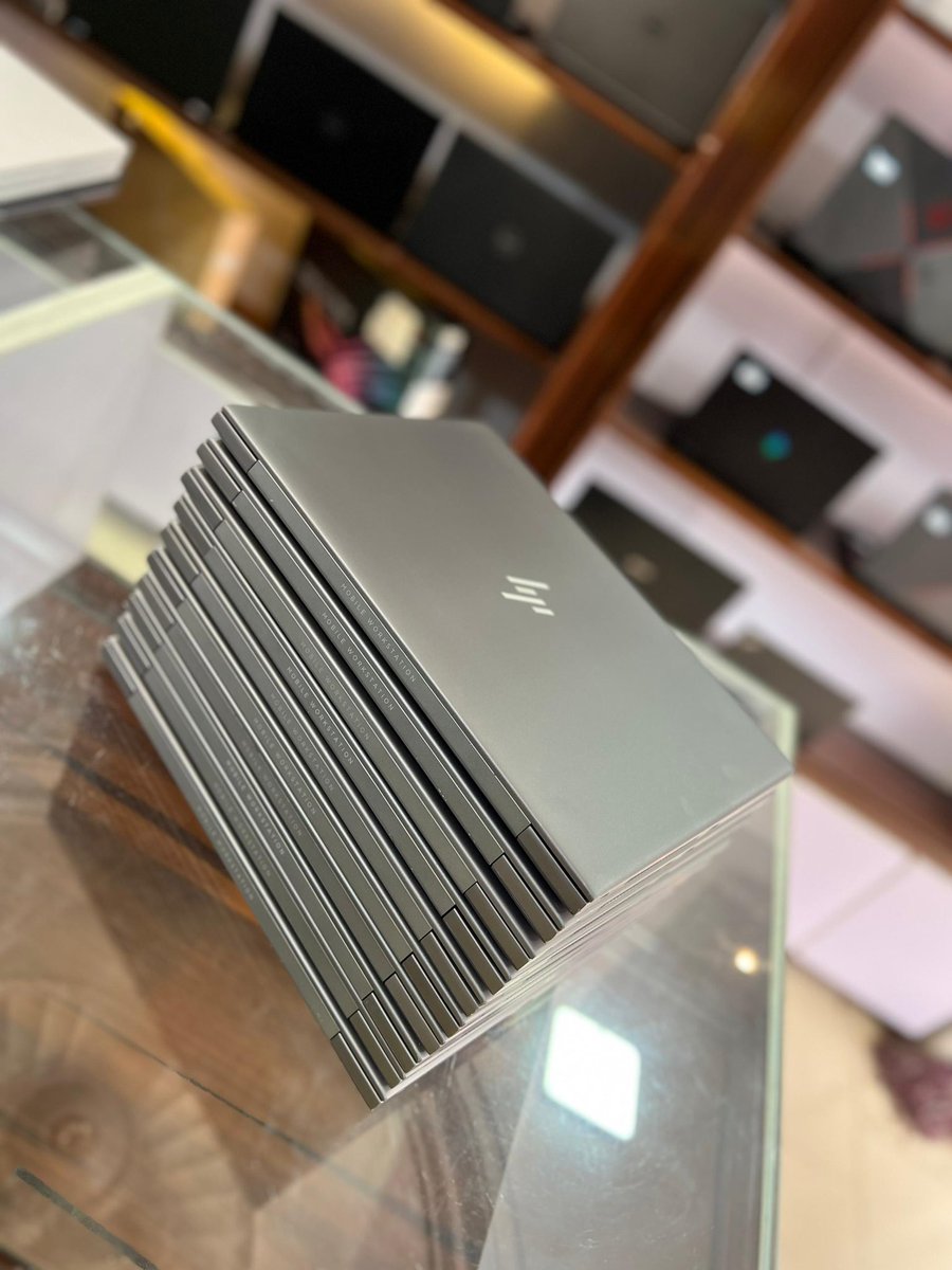 lebroncarter22's tweet photo. Hp Zbook 14u G6
Mobile workstation 
Intel core i5 
8th generation 
256gb ssd 
16gb ram ddr5
AMD Radeon WX3200
4gb dedicated ddr5
14inch FHD 1080
Fingerprint 
Intel UHD Graphics 620

GHS 5,500 ✅

📍   Bantama GNTC junction, Kumasi
☎️   +233209649097 https://t.co/XxACAyJEo9