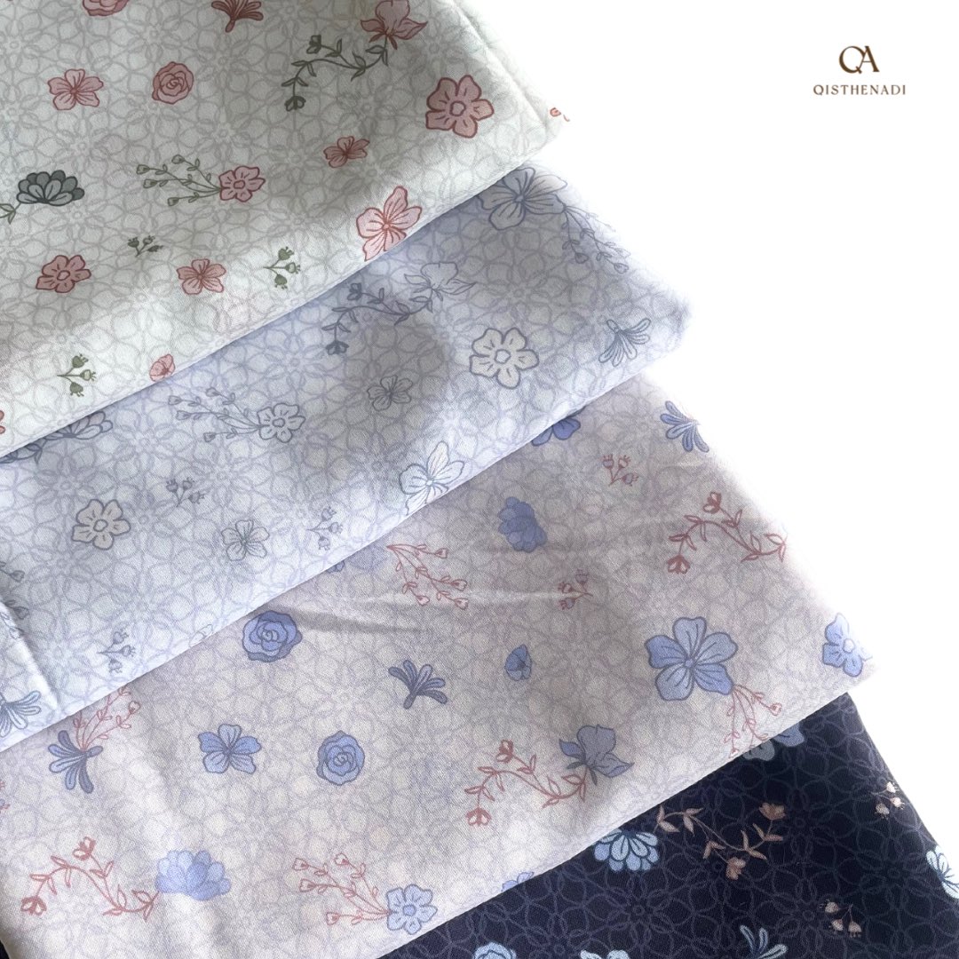 Qisthenadi's tweet photo. Stock Available! Okay, untuk Seri Squareshawl code yang ada ni, still available to purchase dalam website or our tiktokshop okay. Tapi stock sekarang untuk semua code available is very limited tau. So jom! Shopping sekarang 🙂 https://t.co/5xixa9RMmy