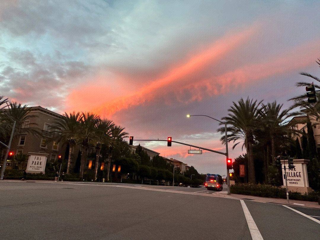 PROJEDE YEMEK VAR 
NOT.arkadaslarinizida getirebilirsiniz
📌Otel çalışma elbisesi veriyor
📌erkeklerde sakal bıyık TRAŞLI şart

Müsait olanlar ARASIN BENİ 
05520960013..
  hasan duran vasap Yaz...