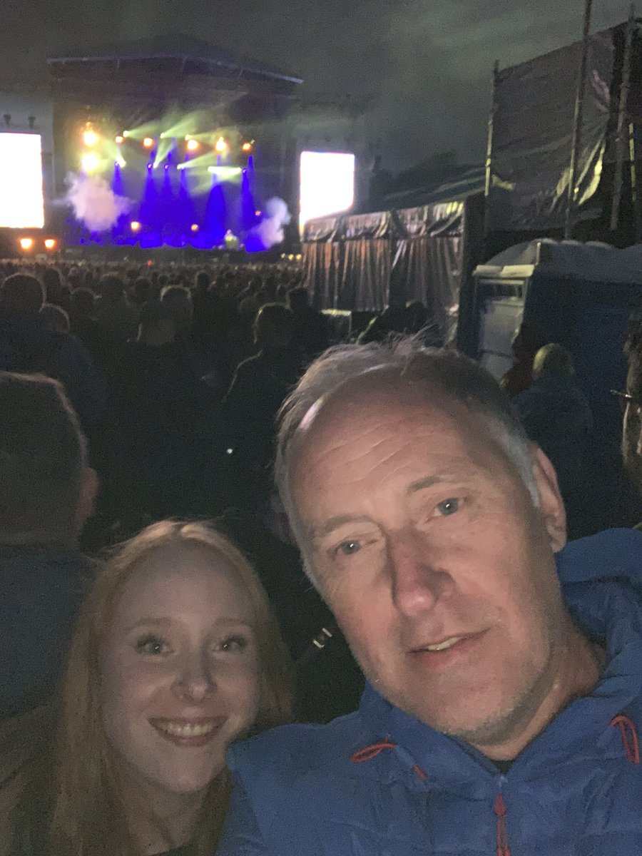 Nickpwl's tweet photo. @stoneorder @BPete1970 @neworder That’s strange first time since Reading 89 for me too! Great night also travelled up from south Wales and took my daughter along @neworder https://t.co/zj5fxz6XpG