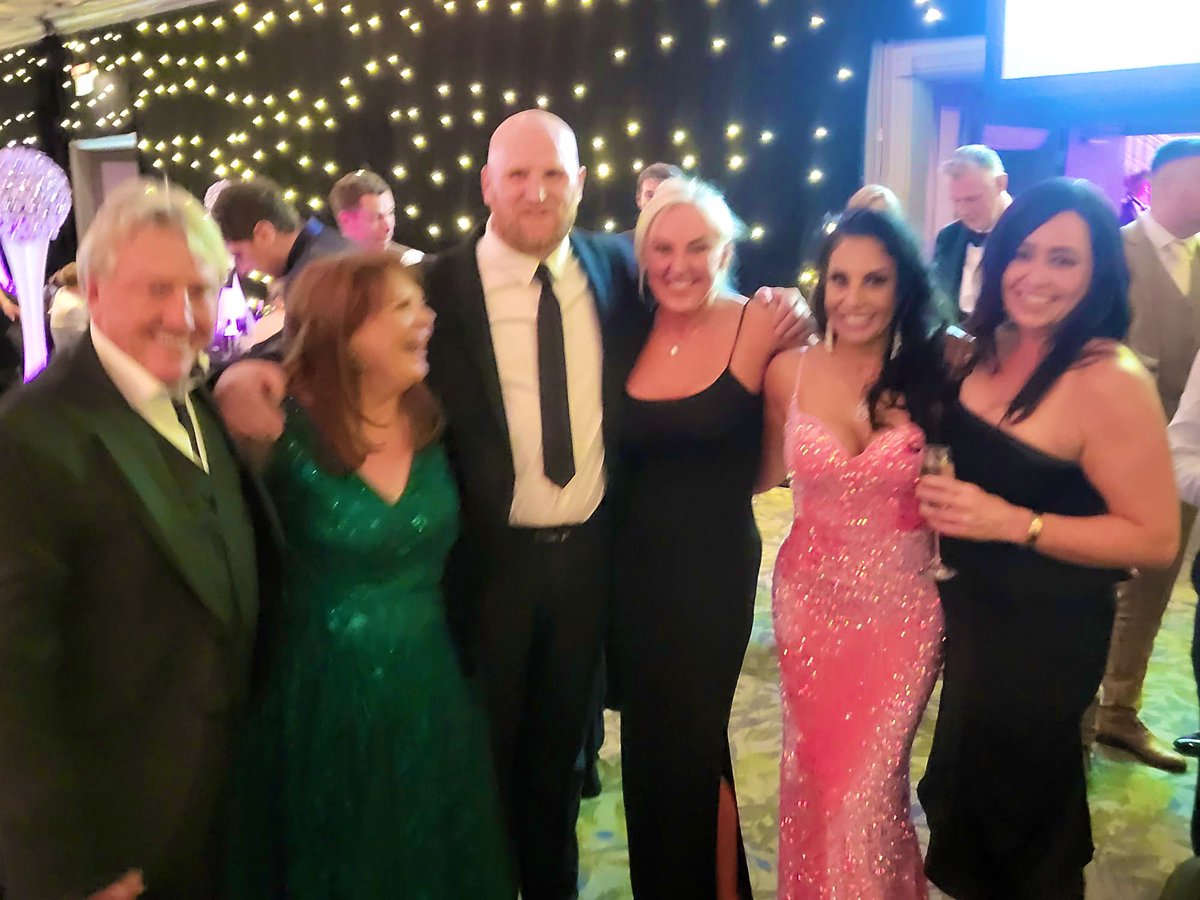 samina_monaghan's tweet photo. Wow! What Another Marvellous Night 🙌🏼💓🙌🏼 from @JohnHartson10 &amp; Mark Guidi thank you to these Awesome 🤩 Guys for taking time with all of us 💓💚💓 @MaccaFrank @StanPetrov19 &amp; of course our Gaffer @moneill31 💚 what a wonderful Gentleman inside &amp; out 💚🤩💫 https://t.co/ItZ9ivCB3R