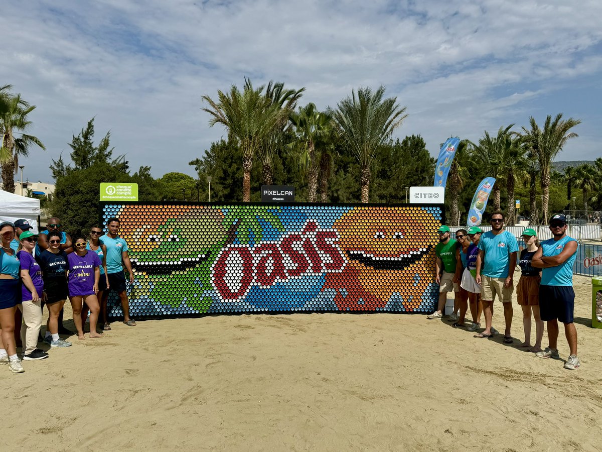 chaquecanette's tweet image. Magnifique #PixelCan terminé pour la première collaboration avec @SuntoryBF_FR et @oasisbefruit et notre programme #ChaqueCanetteCompte avec @citeofrance ! Merci aux milliers de jeunes vacanciers qui sont venus la realiser avec nous ici à @bormestourisme 
#oasis #suntory