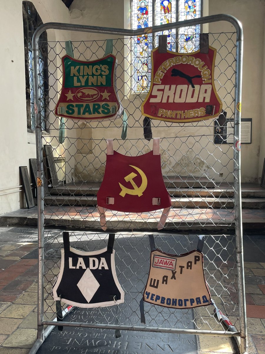 Caroline Hack tweet media