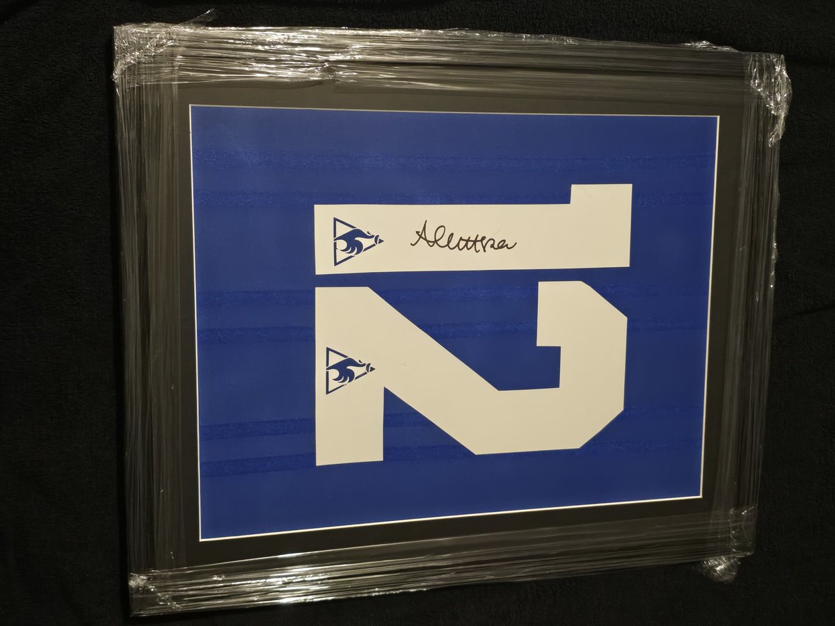 HanifK's tweet image. I'm running a little Fundraiser to try and get Jasper's U9s team a new kit. Great prize - signed big dunc boot, signed framed alan harper top, signed Harrison 23/24 shirt and a signed ducn testimonial photo. Anyone fancy a team, drop me a message for PayPal details.